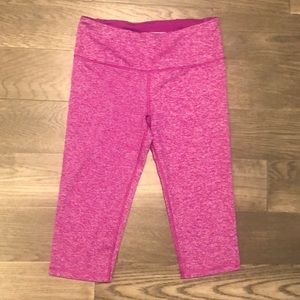 Knockout Victoria’s Secret Crop legging